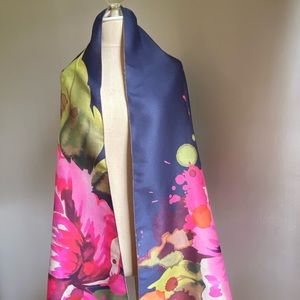 Beautiful Powder UK Luxury Shawl